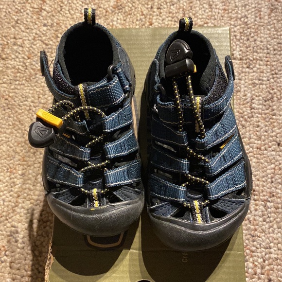 Nib keen Newport boys/unisex size 8 toddlers - Picture 2 of 6